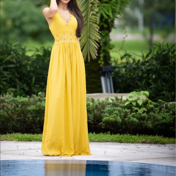 Dress - Picture 1 of 2